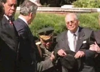 Clinton obliga a Balaguer a sellar la frontera dominicohaitiana
